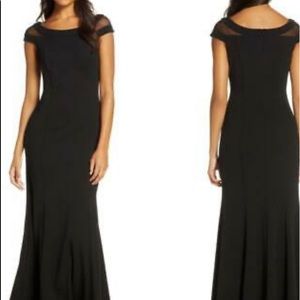 Mesh shoulders, off-the shoulder maxi dress